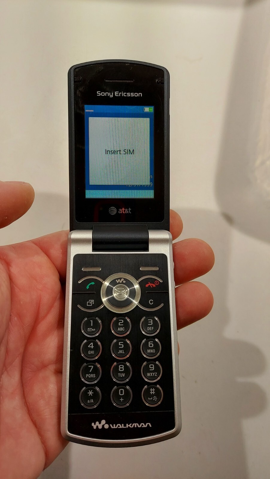 1026.Sony Ericsson W518a Black Very Rare – For Collectors – Unlocked