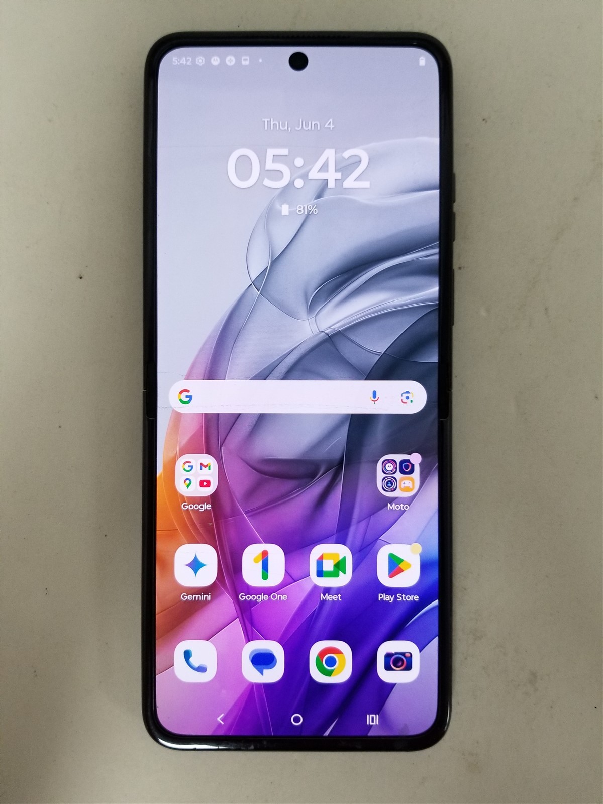 Motorola Razr 2024 256GB Gray XT2453-3 (Xfinity) Discounted zW2654