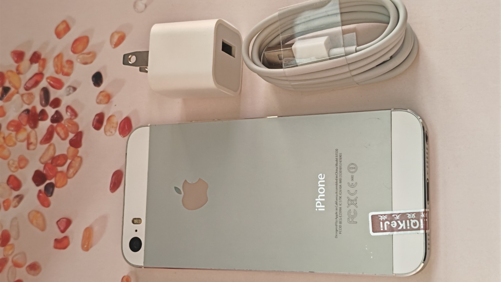 Apple iPhone 5s Unlocked – 16 GB 32GB 64GB – Gray/Silver/Gold (Unlocked)
