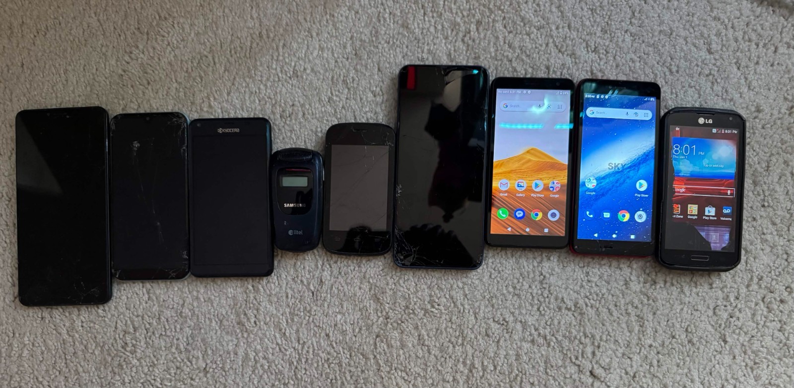 Phone lot of 9 For Parts Not Working Various Conditions