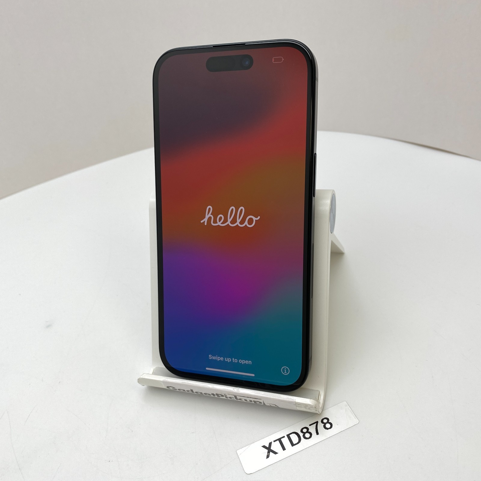 Apple iPhone 15 – 128GB – Black (AT&T/Cricket ONLY) -Very Good Condition