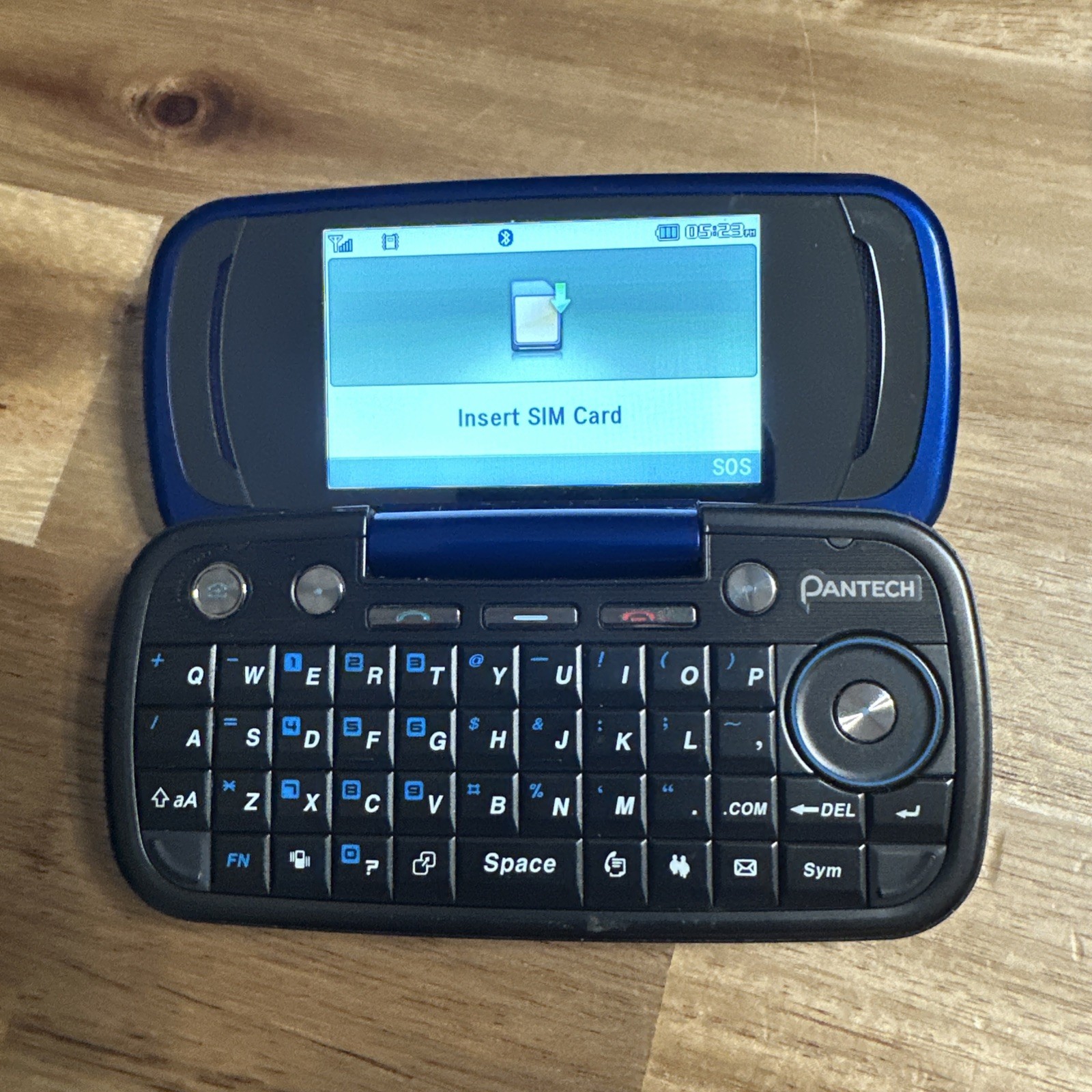 Pantech Impact P7000 Blue 2.6″ TFT Color Display 2MP AT&T Cellular Slider Phone