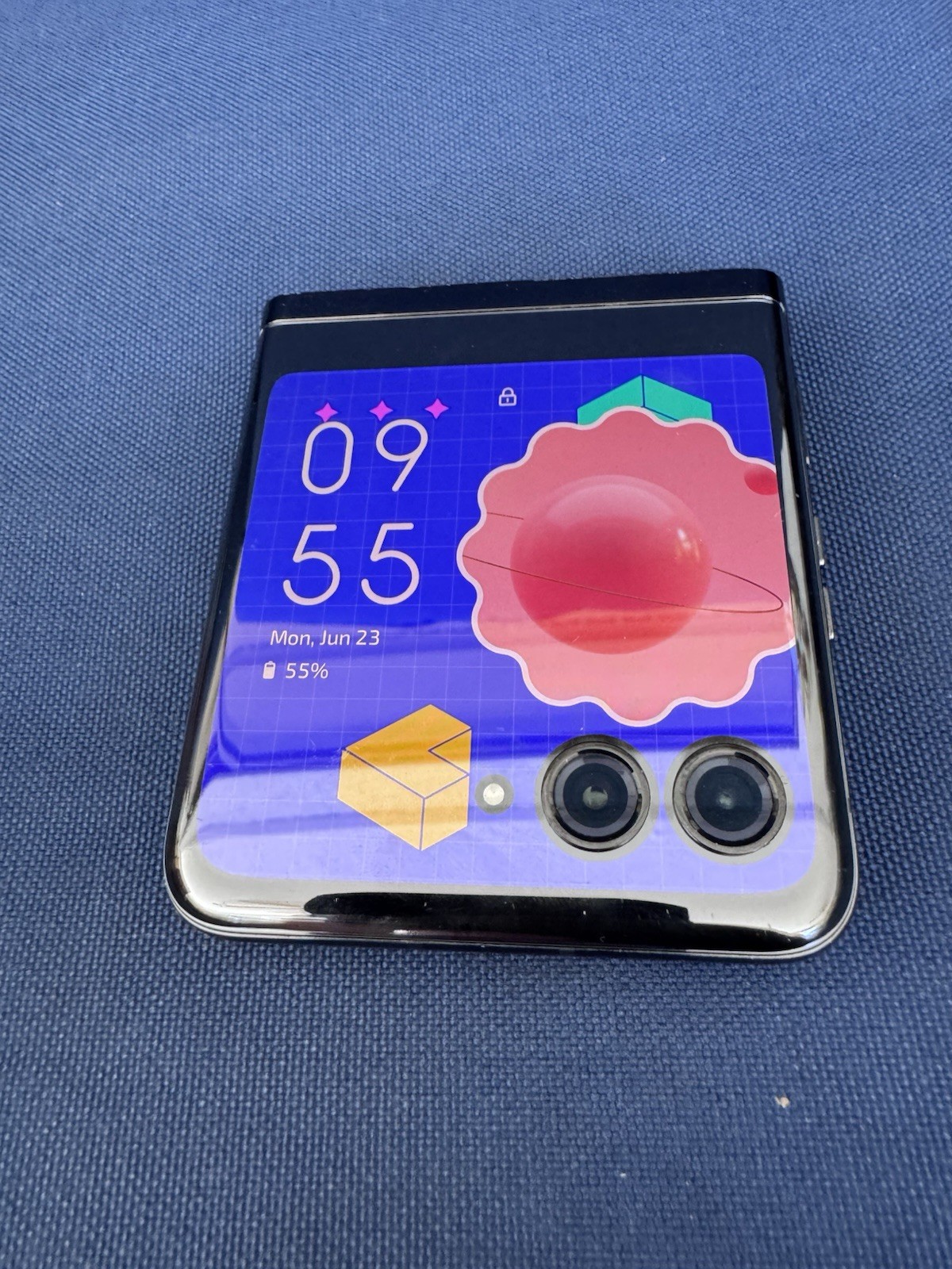 Motorola RAZR+ (Plus) 2023 5G, 256GB, 8GB ram,black-Unlocked-XT 2321-3-for parts