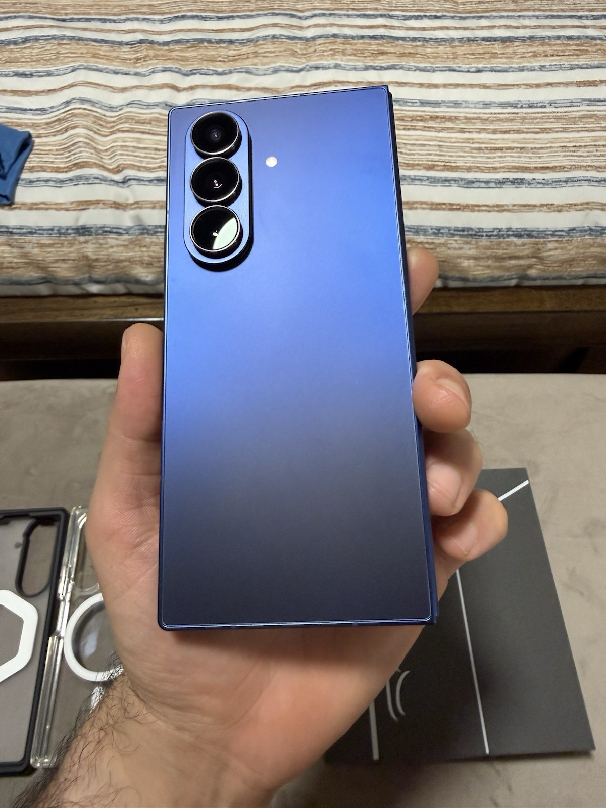 Samsung Galaxy Z fold 7 Blue Shadow unlocked 256gb