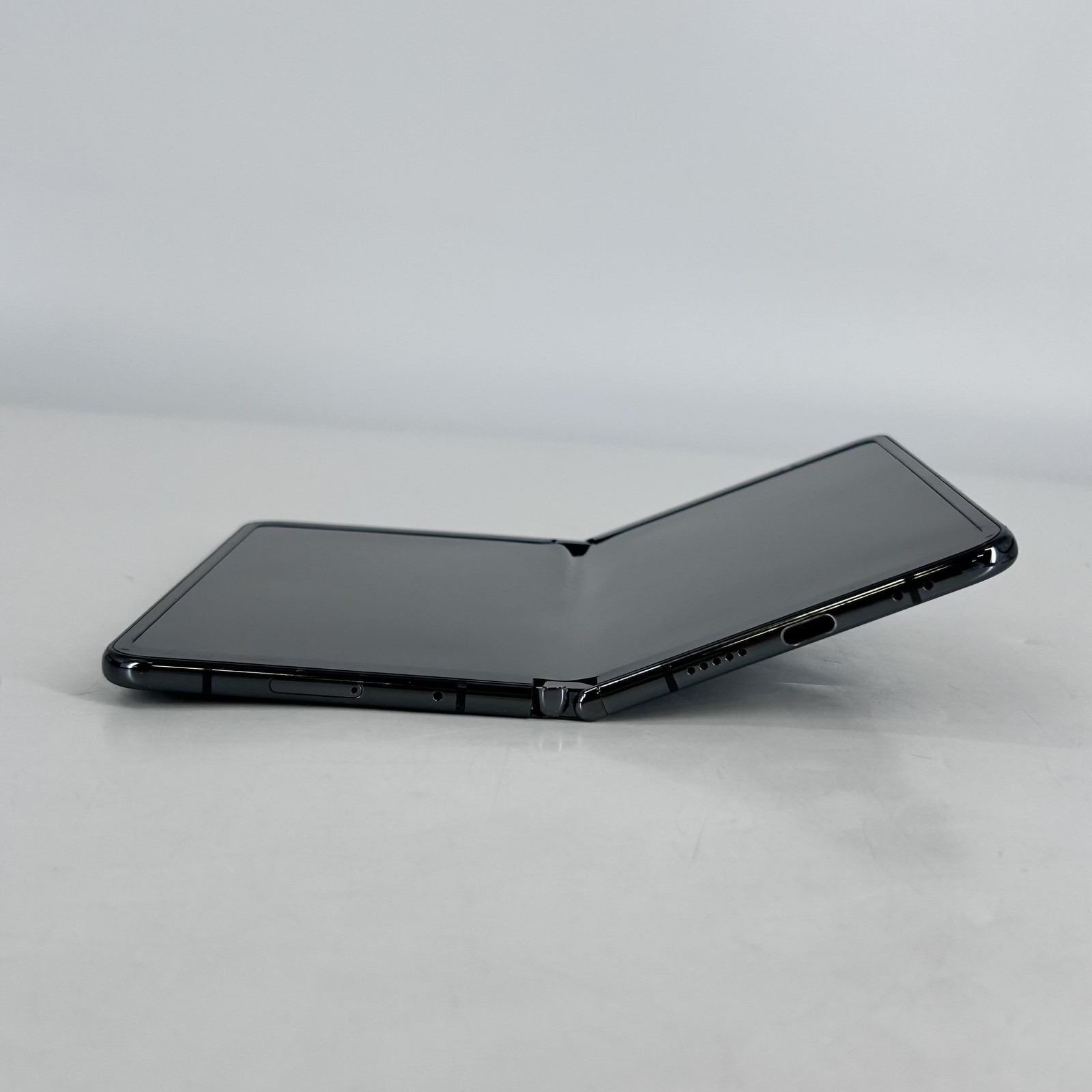 Google Pixel Fold Obsidian 256GB Unlocked – Screen Separation/ Bent Frame – Fair