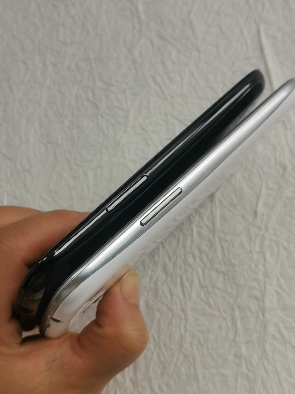 95%Ne w Samsung Galaxy S3 Neo GT-I9300- 16 GB(Unlocked) working perfect