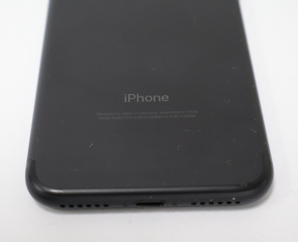 Apple iPhone 7 A1660 32GB – Unlocked – Black -Cracked Screen-