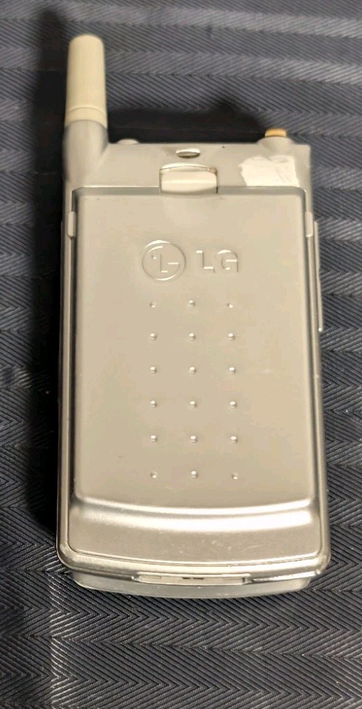 LG Classic Silver Flip Phone Model #G4010 With Battery