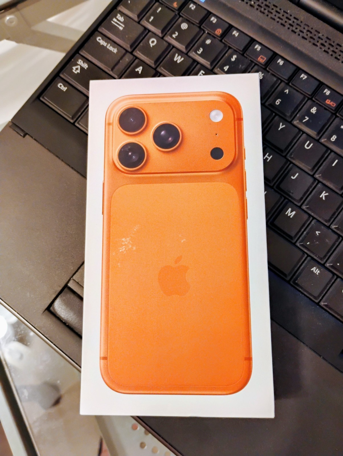 Apple iPhone 17 Pro – 512 GB – Cosmic Orange (Unlocked)