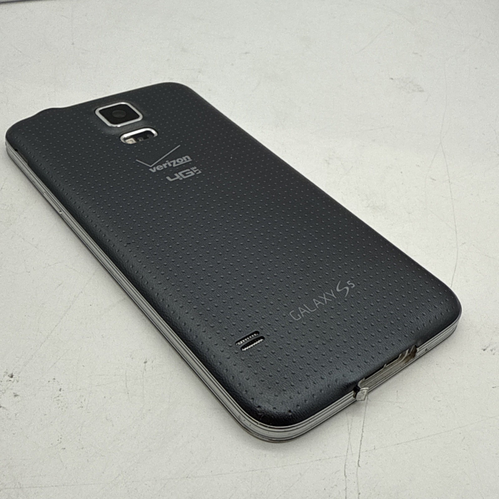 Samsung Galaxy S5 (SM-G900V) 16GB (Verizon Unlocked) Smartphone – (B13:30)