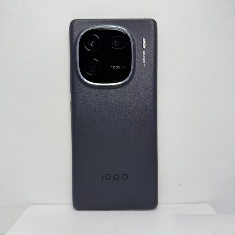 iQOO 12 Pro 5G Unlocked 256GB 512GB 1TB ROM Cell Phone condition Excellen Used