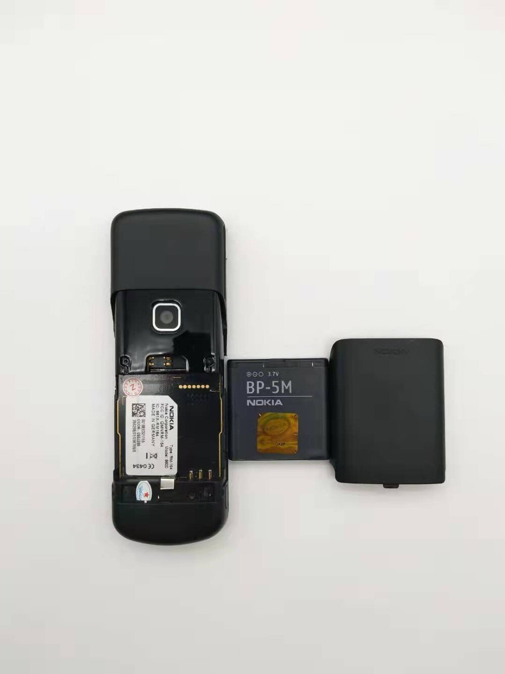 Original Nokia 8600 Luna GSM 2G Camera Bluetooth 2MP 2.0″ Unlocked Slide Phone
