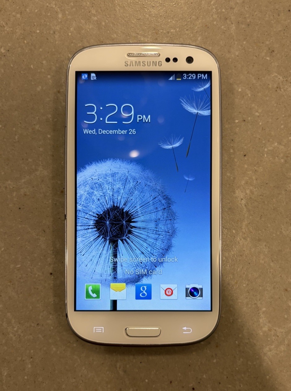 Samsung Galaxy S III (S3) 16GB – White (T-Mobile) Smartphone