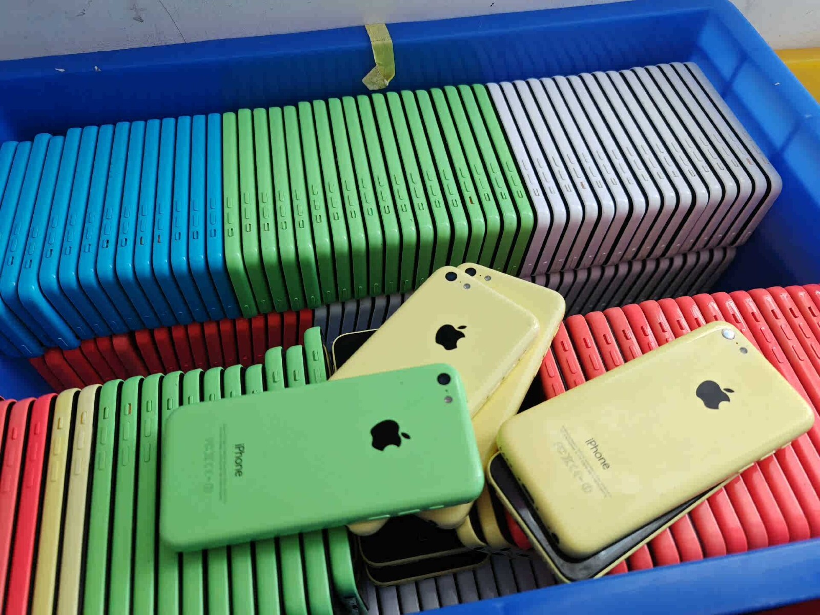 Original Unlocked Apple iPhone 5C 8/16/32GB 5colors usedphone work well