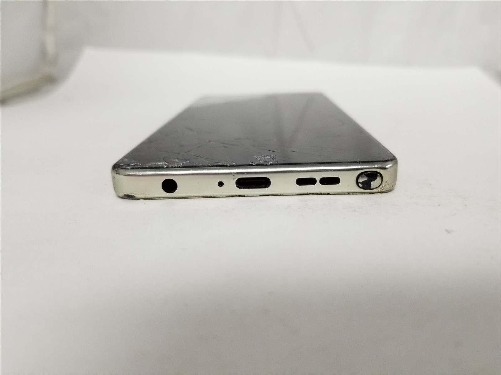 Motorola Moto GStylus 5G 2024 128GB Gold XT2419-1 (Xfinity) Damaged zD2565