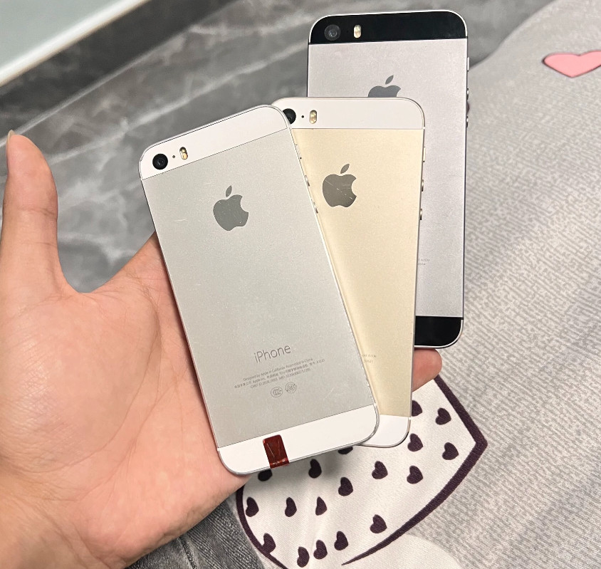 Apple iPhone 5s – 16 32 64 GB – (Unlocked) All colors smartphone Good！US