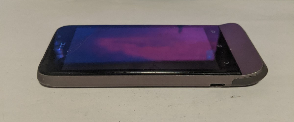 HTC One V – 4GB (US Cellular) See Below