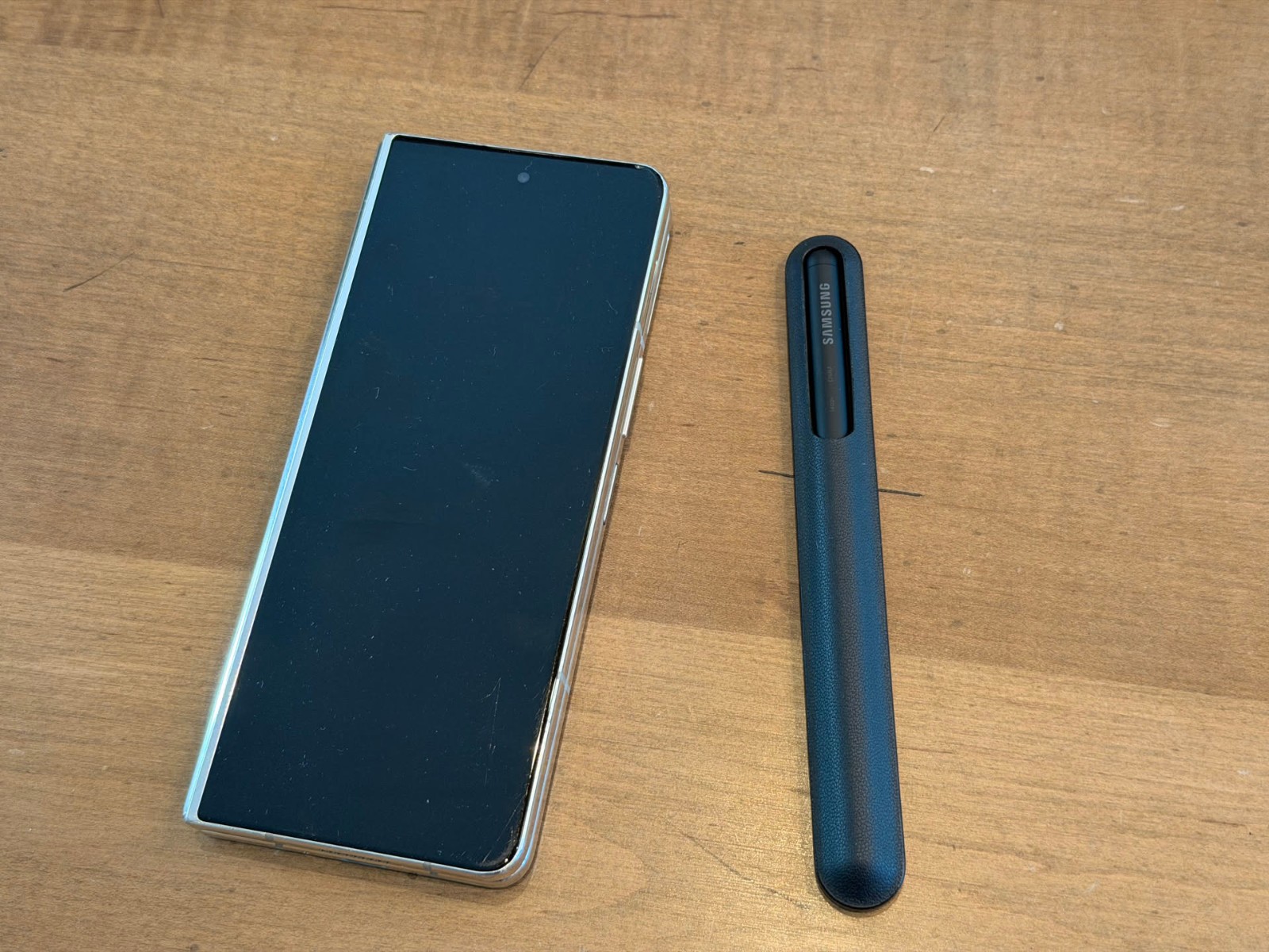 Unlocked Samsung Galaxy Z Fold5 + S-Pen – Silver 256GB – SM-F946U
