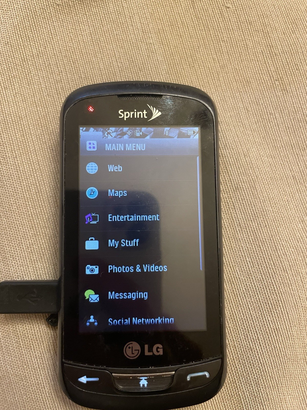 LG Rumor Reflex LN272 – Titan Gray and Silver Mobile Phone with Slider Keyboard