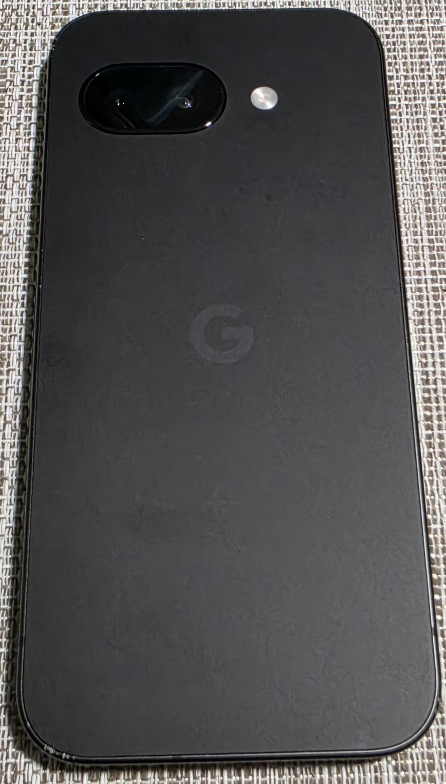 Google Pixel 9a – 128 GB – Obsidian (Unlocked) – READ