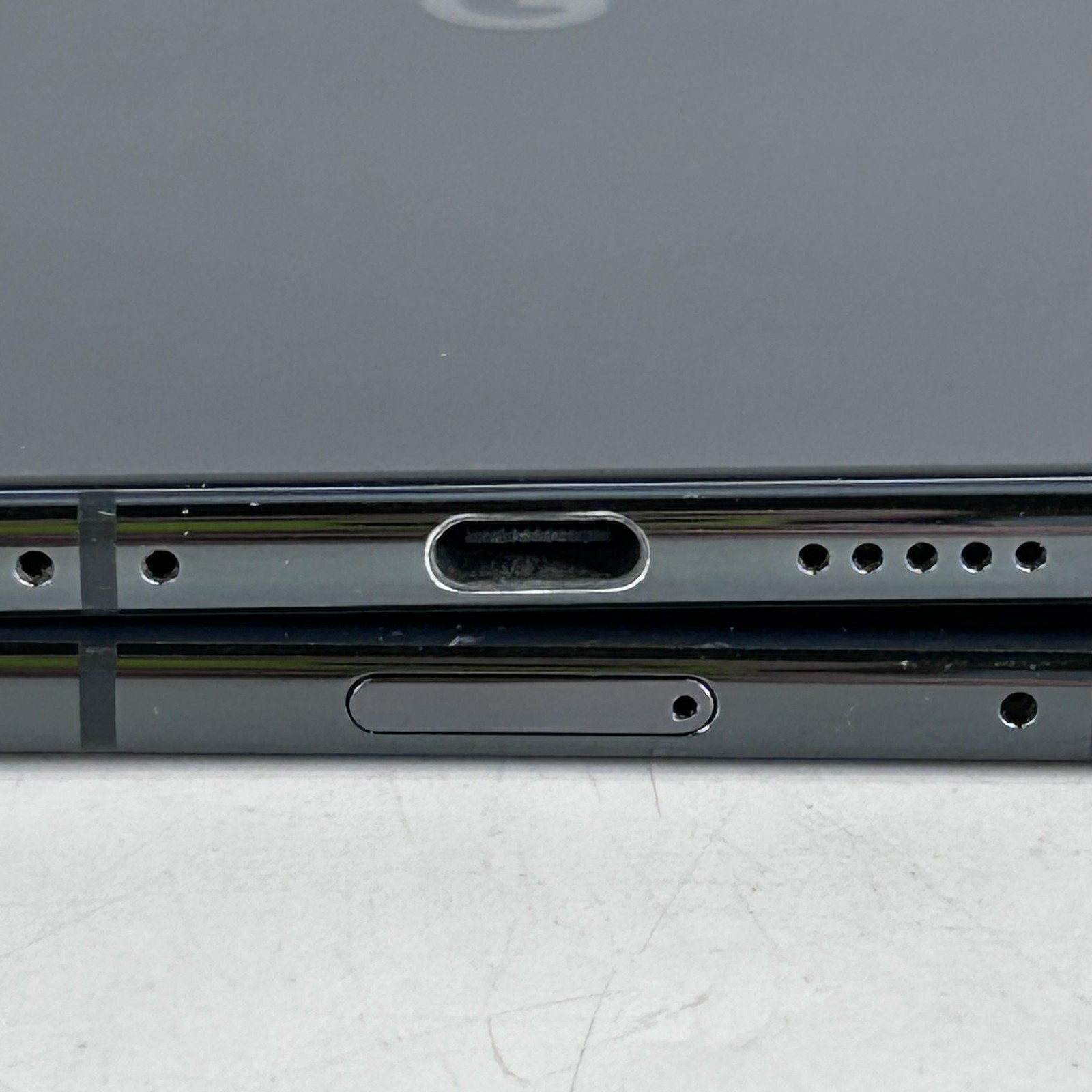 Google Pixel Fold Obsidian 256GB Unlocked – Screen Separation/ Bent Frame – Fair