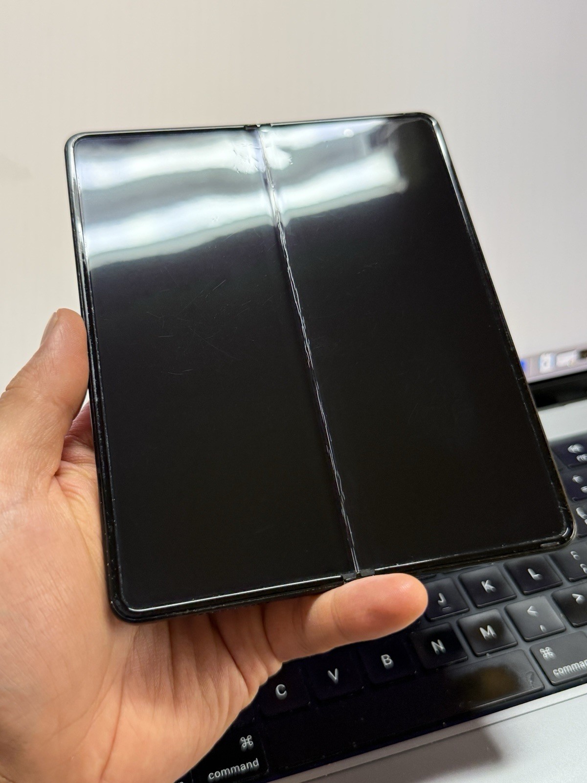 Samsung Galaxy Z Fold 3 Unlocked 256GB Black (Cracked) #24218