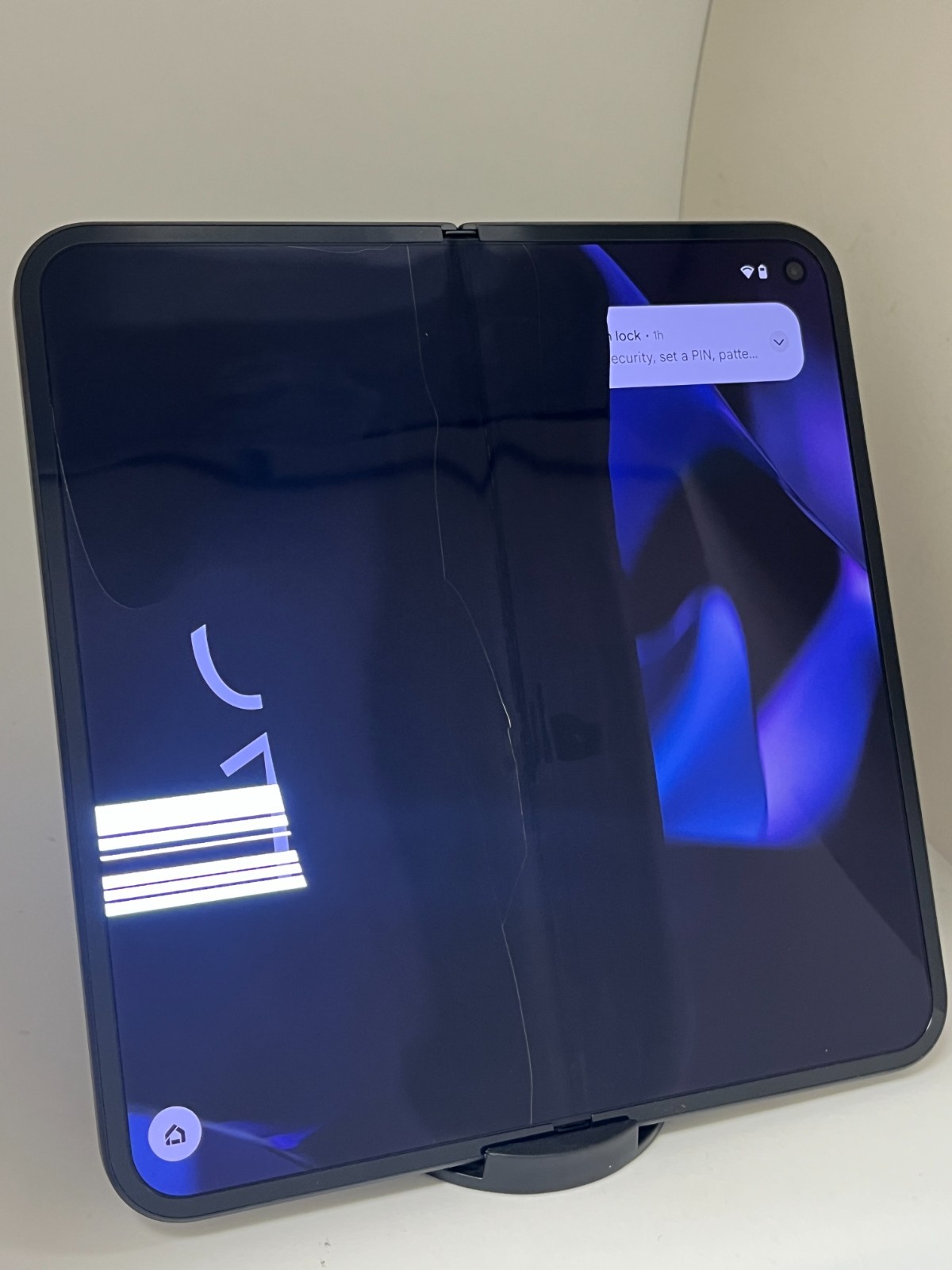 Google Pixel 9 Pro Fold 256GB Obsidian Black | Unlocked | Inner Screen Issue