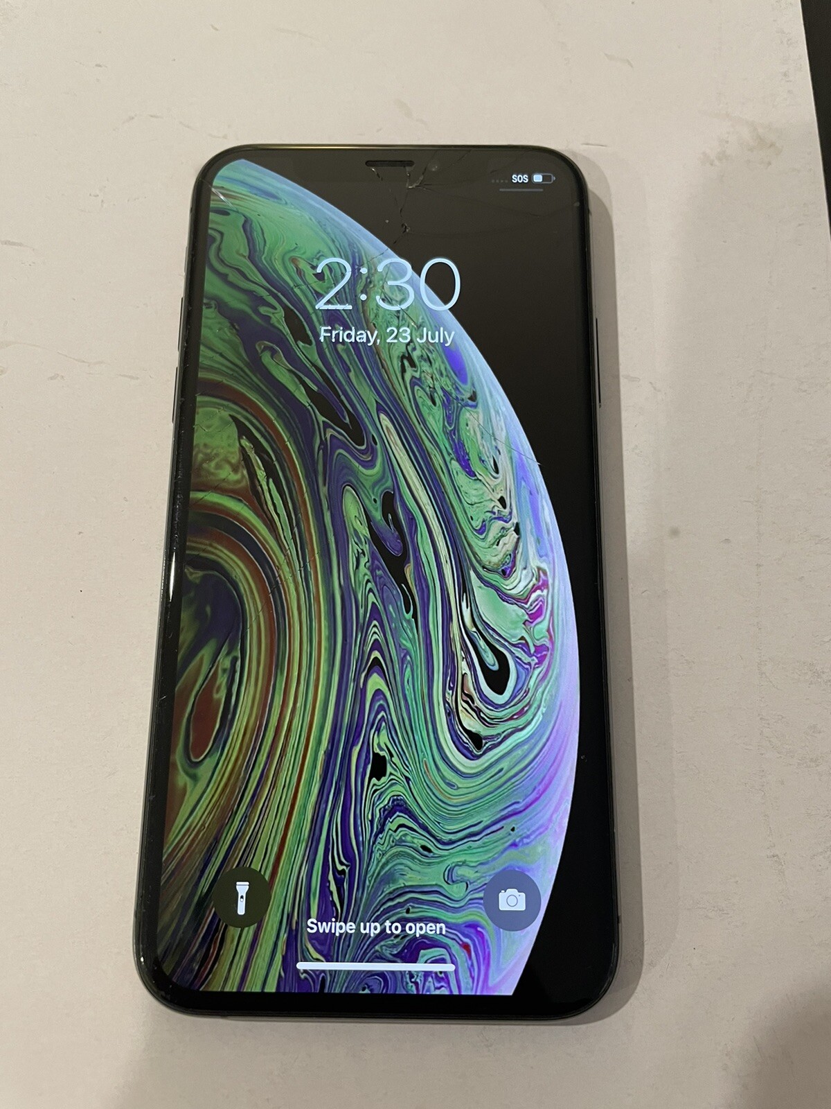 Apple iPhone X – 512GB – Black – Fully Functional, Cracked Screen
