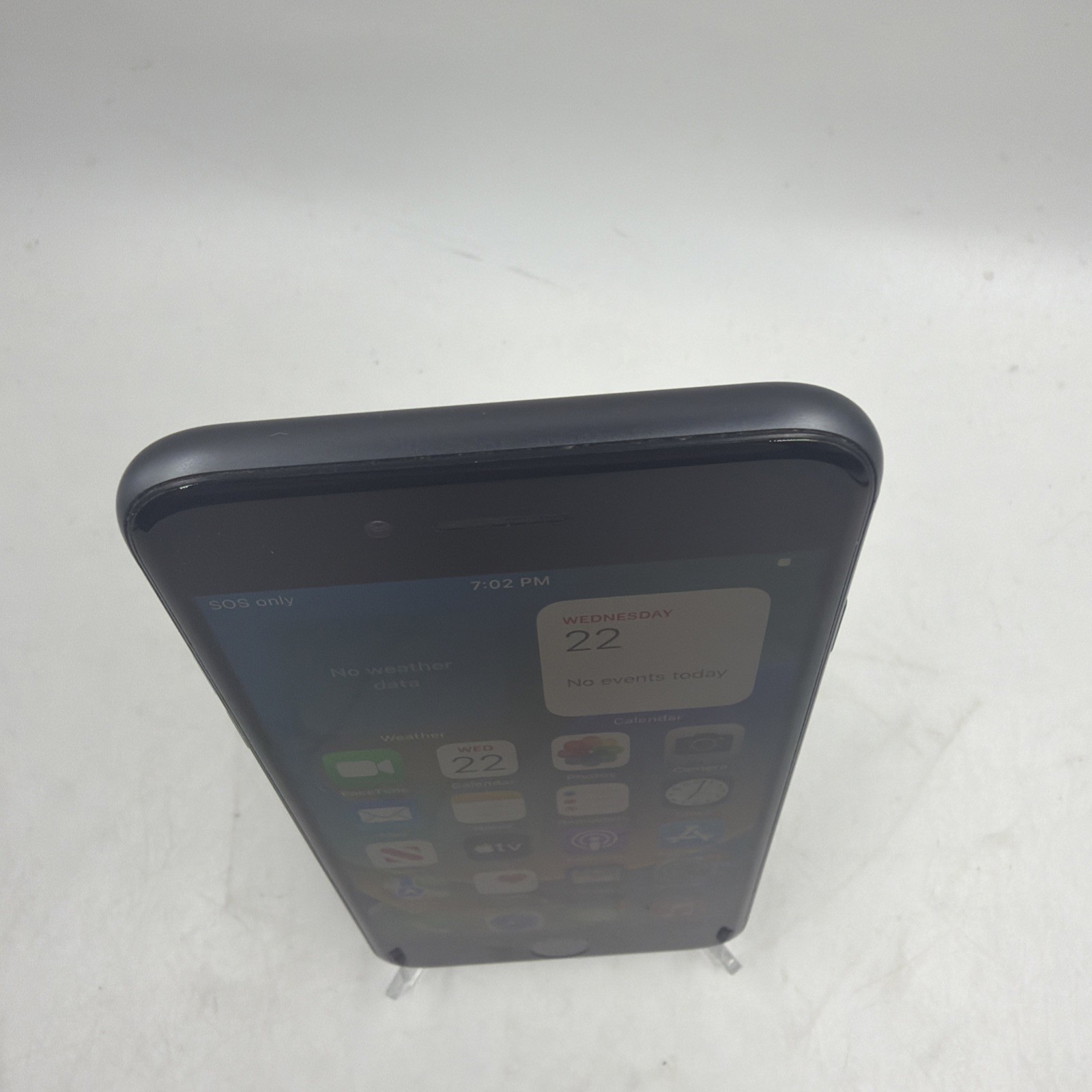 Apple iPhone 8 – 64GB – Gray – AT&T – A1905 – 91% Battery