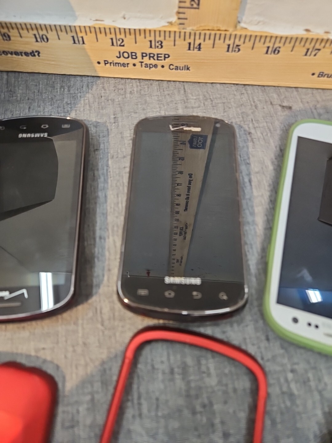 Lot of 3 Galaxy S Phones Fair Used – Broken Glass on 1 – For parts Not tested