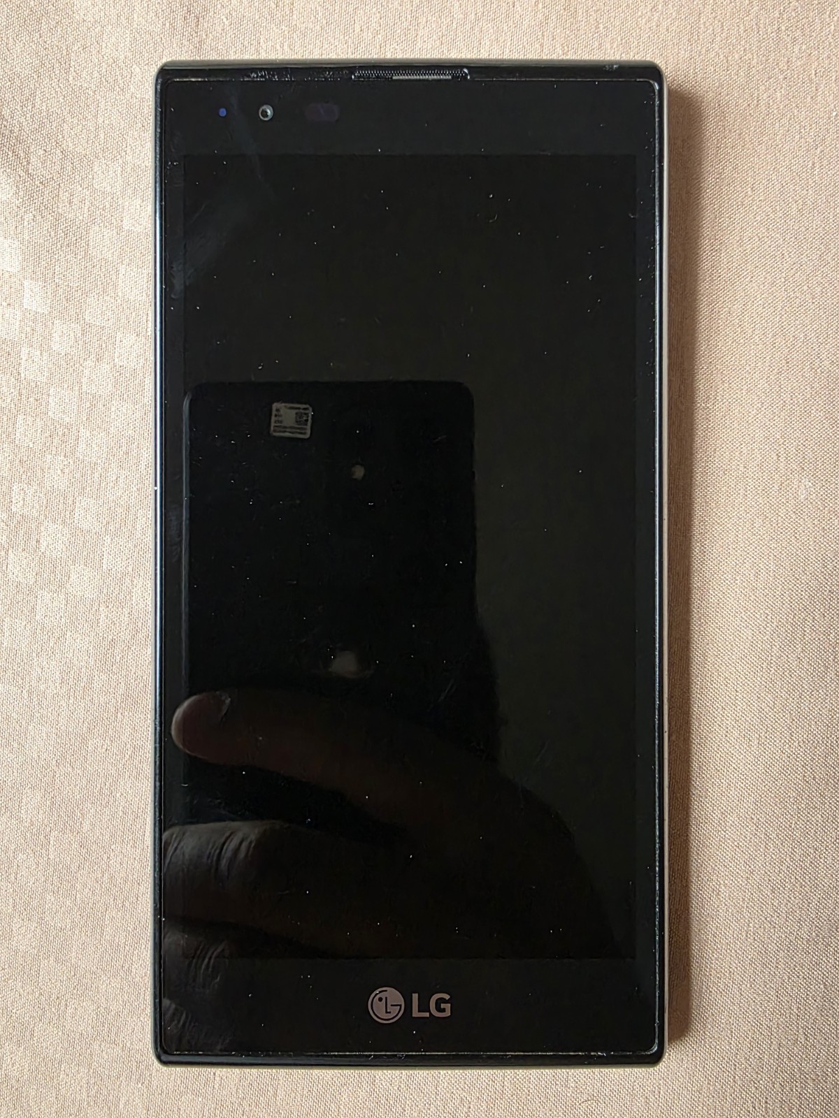 LG K8 V VS500 Smartphone – Keeps Rebooting (See Photos)