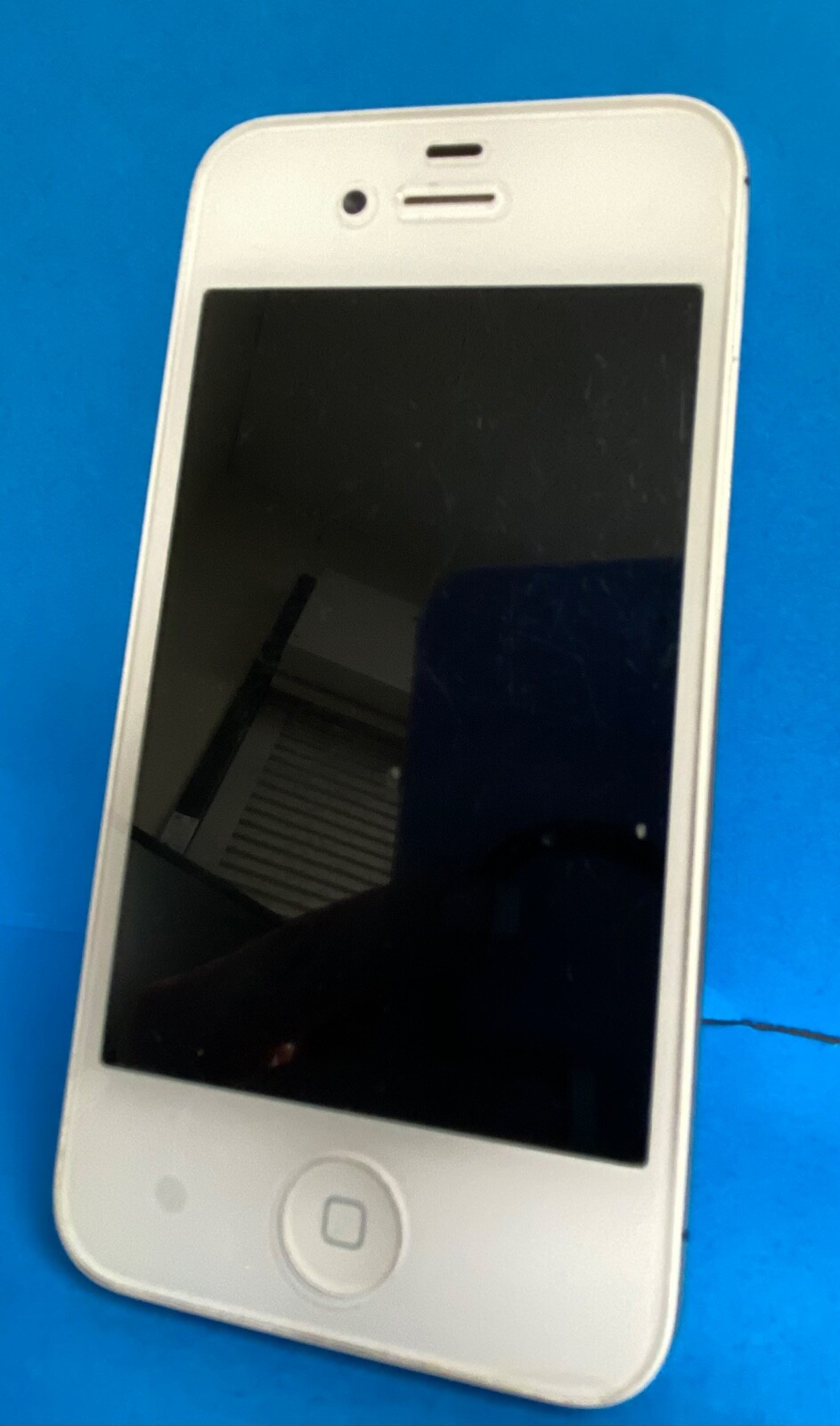 Apple iPhone 4s – 16GB – White A1387 (CDMA + GSM) Verizon compatible 