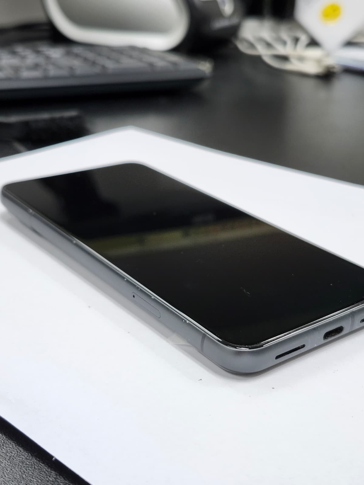 DEFECTIVE – Google Pixel 8 – 256GB – Black – Unlocked – G9BQD – 12709