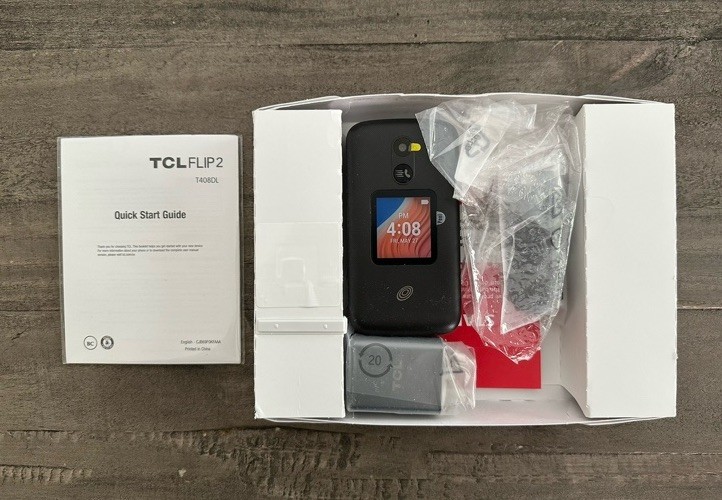 TCL STALT408DC16V2PWP Flip 2 2.8” 4G LTE 8GB 16GB Storage Straight Talk Prepaid