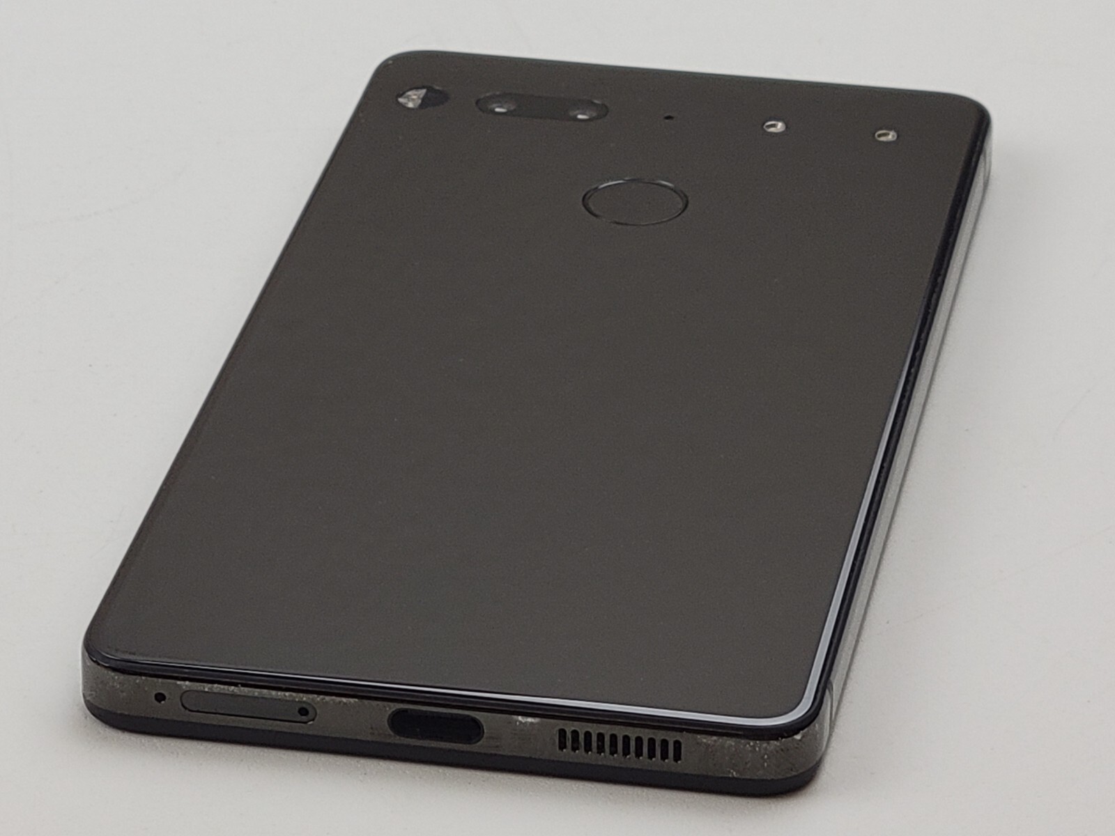 Essential Phone (PH-1) 128GB – Black (Sprint) Smartphone – J3582