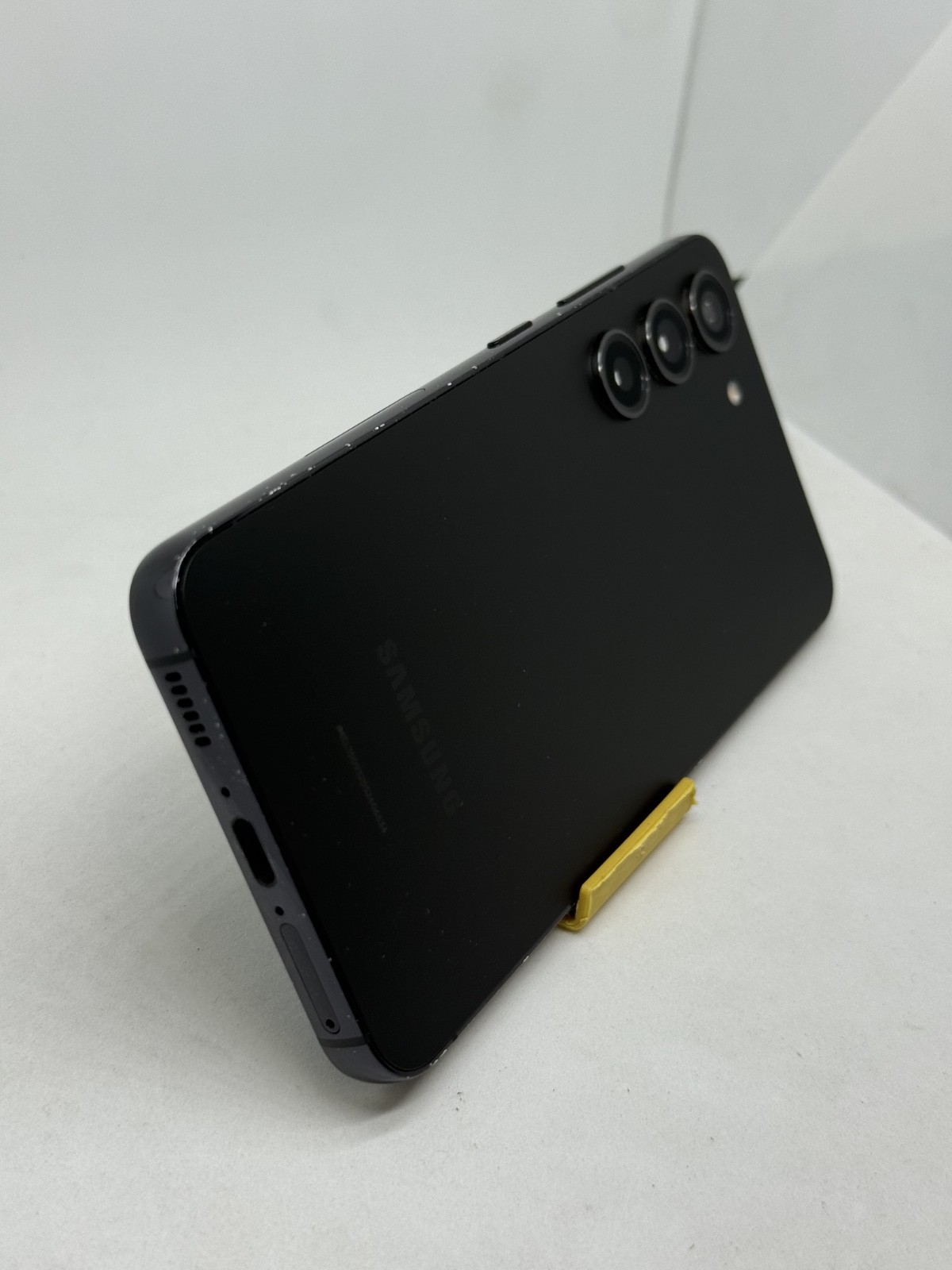 Samsung Galaxy S23 128GB Unlocked SM-S911U 6.1″ 50MP 5G WiFi 6E Phantom Black