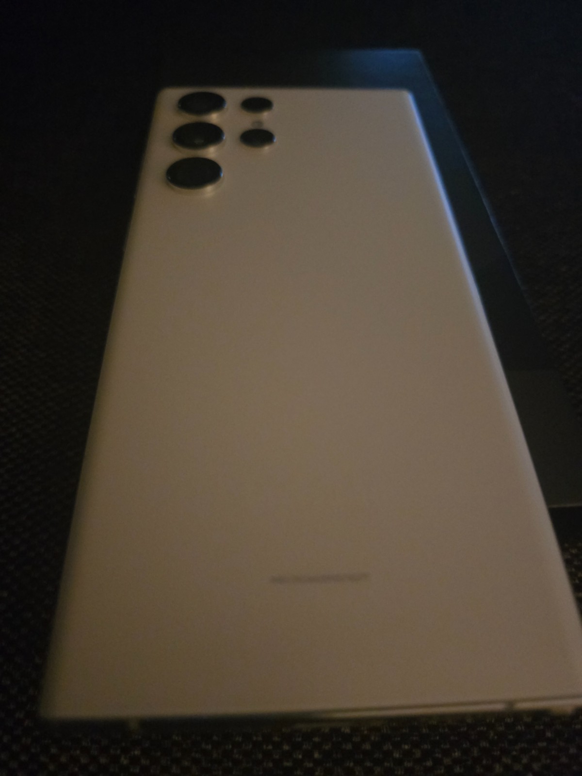 Samsung Galaxy S22 – 256GB – Cream (Unlocked… with no scratches )