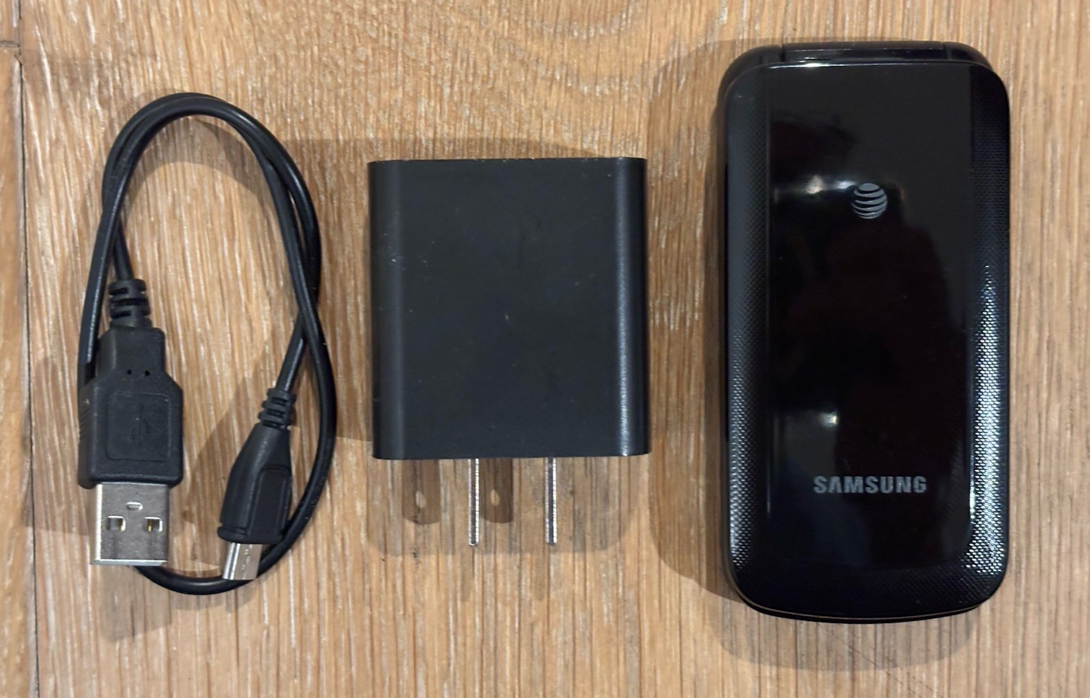 Samsung SGH-A157V UD 1.8″ Display 256MB Storage AT&T 3G Flip Cellphone – Black