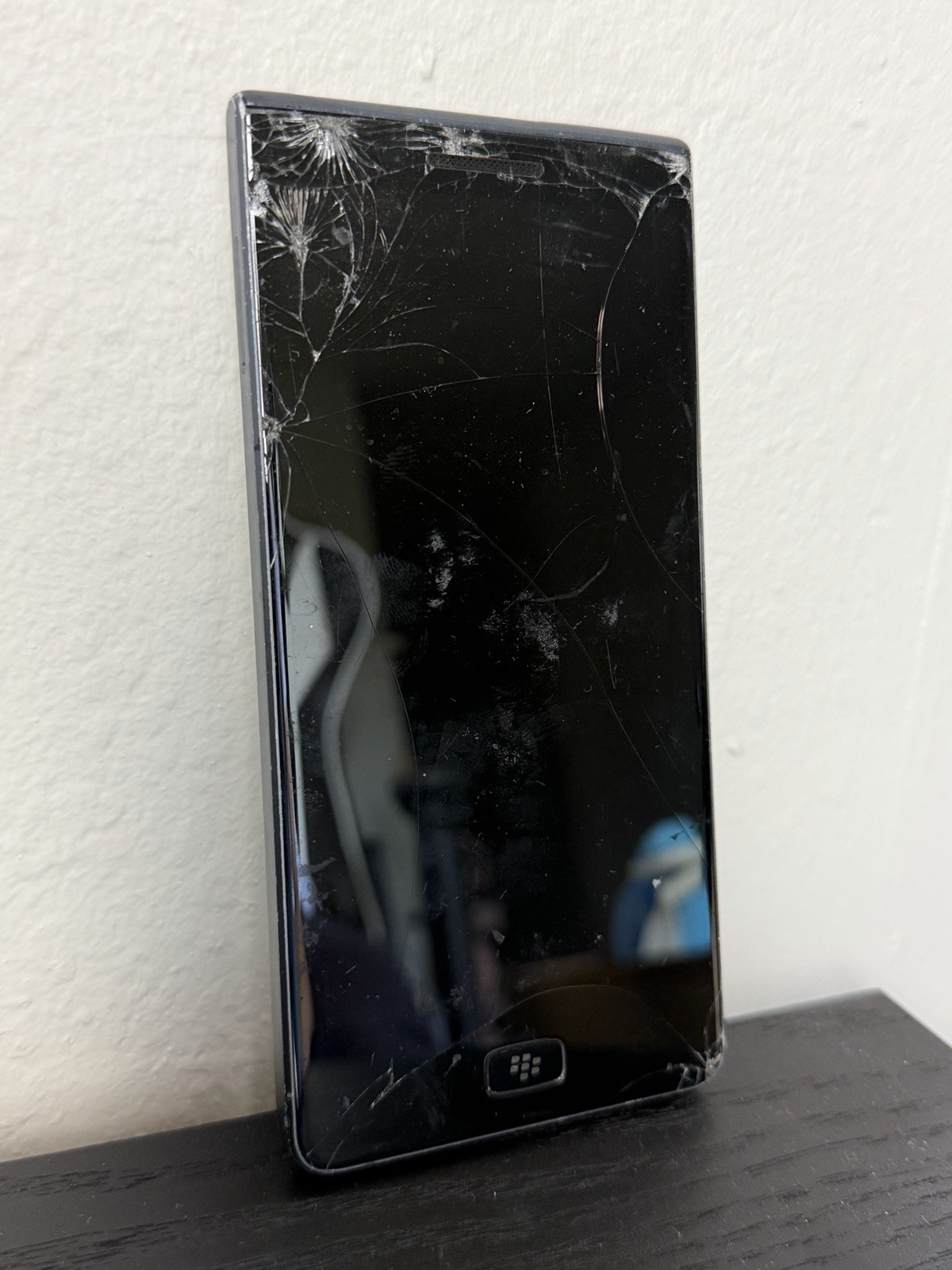 BlackBerry Motion 32 GB Black Unknown Network FOR PARTS Appears Functional