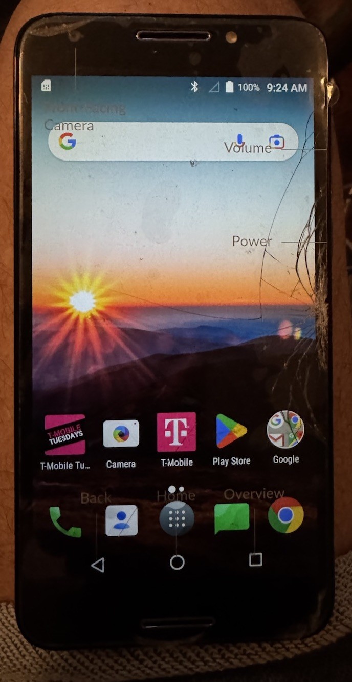 T-Mobile REVVL – 32GB 5049w Black (T-Mobile) Smartphone Fast Ship Cracked Glass