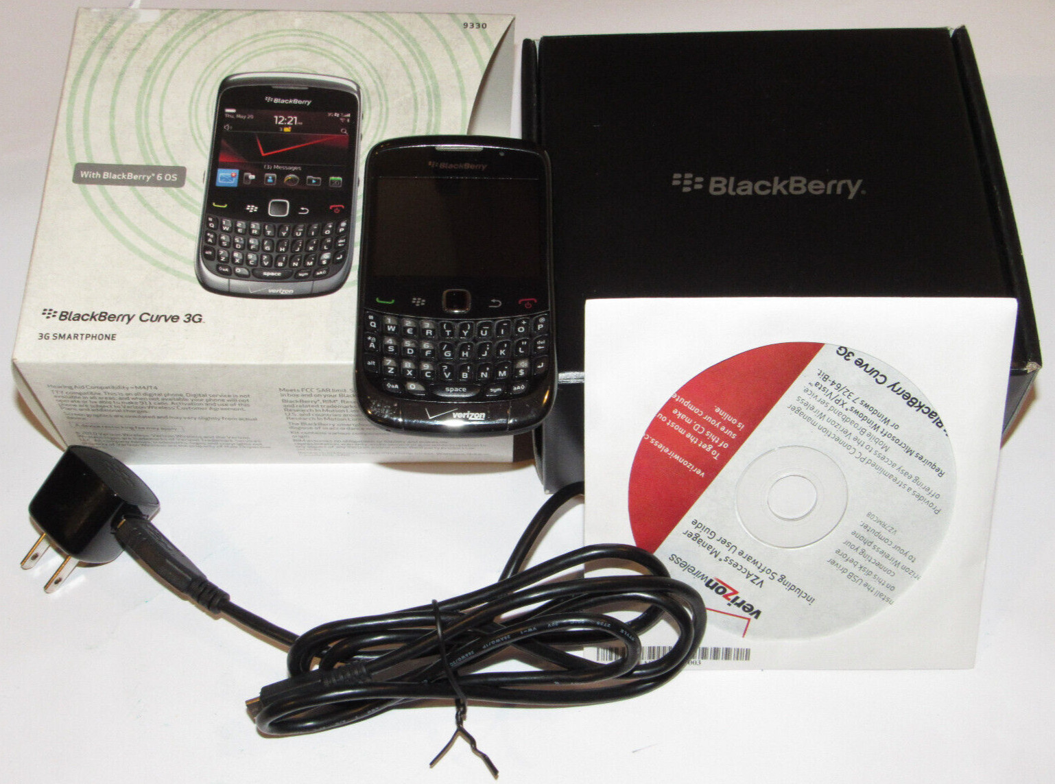 BlackBerry Curve 3G SmartPhone! 9330 – 512 MB – Verizon W/AC ADAPTOR! BLACK!