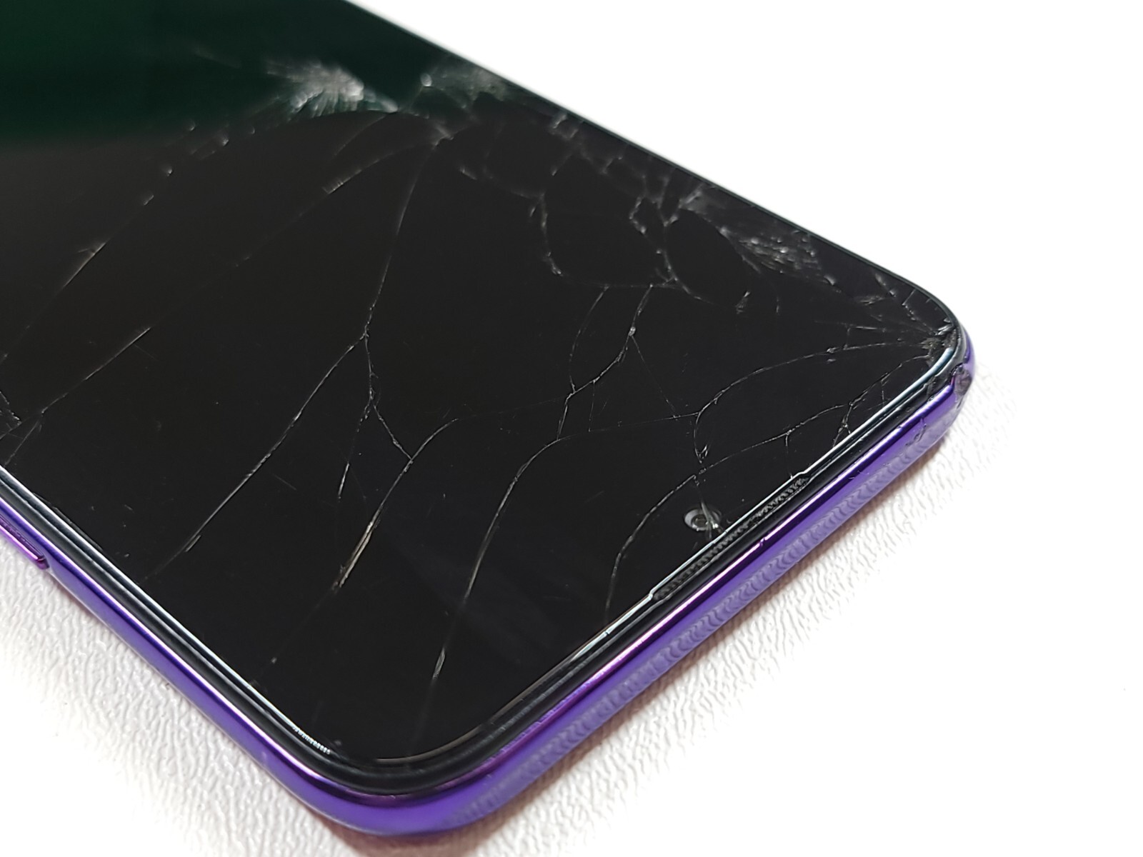 BLU G90 (G0310WW) 64GB (GSM Unlocked) Dual SIM Smartphone – CRACKED – M852
