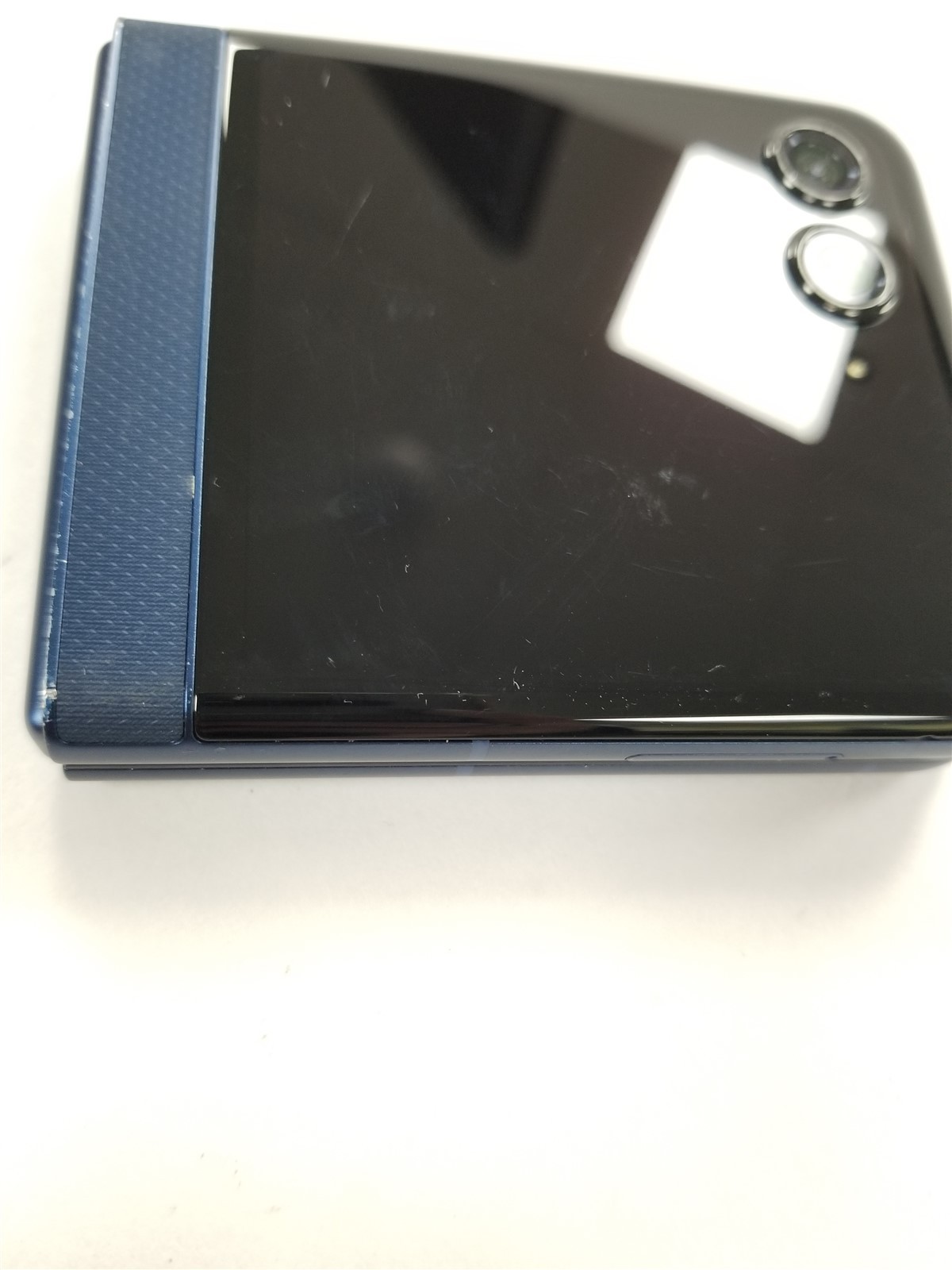 Motorola Razr 2025 256GB Blue XT2553-3 (T-Mobile) Fully Functional DG7925