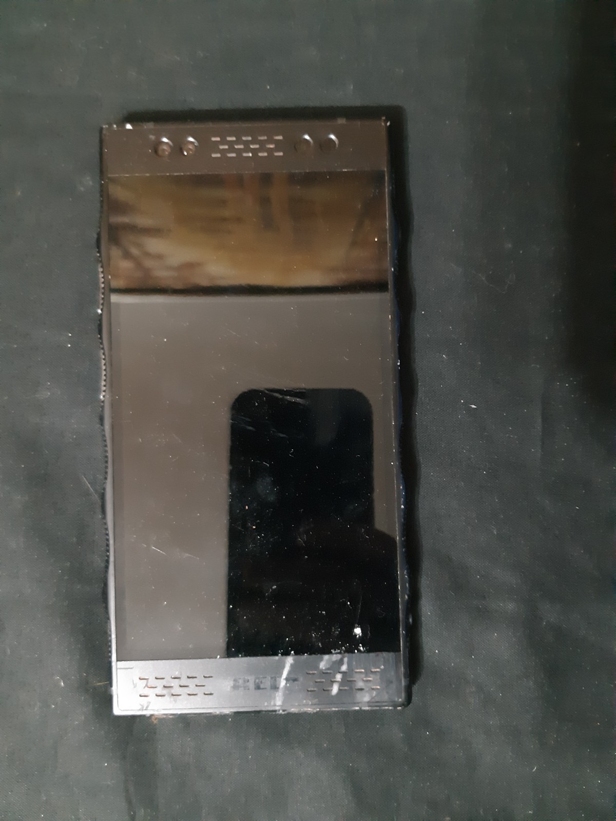 Red Media Machine Hydrogen Verizon Phone H1A1000