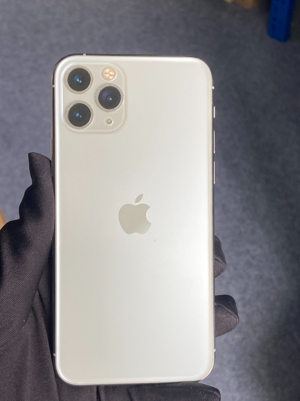 90% N ew GOOD iPhone 11pro Factory Unlocked 64G/256G color random Tested