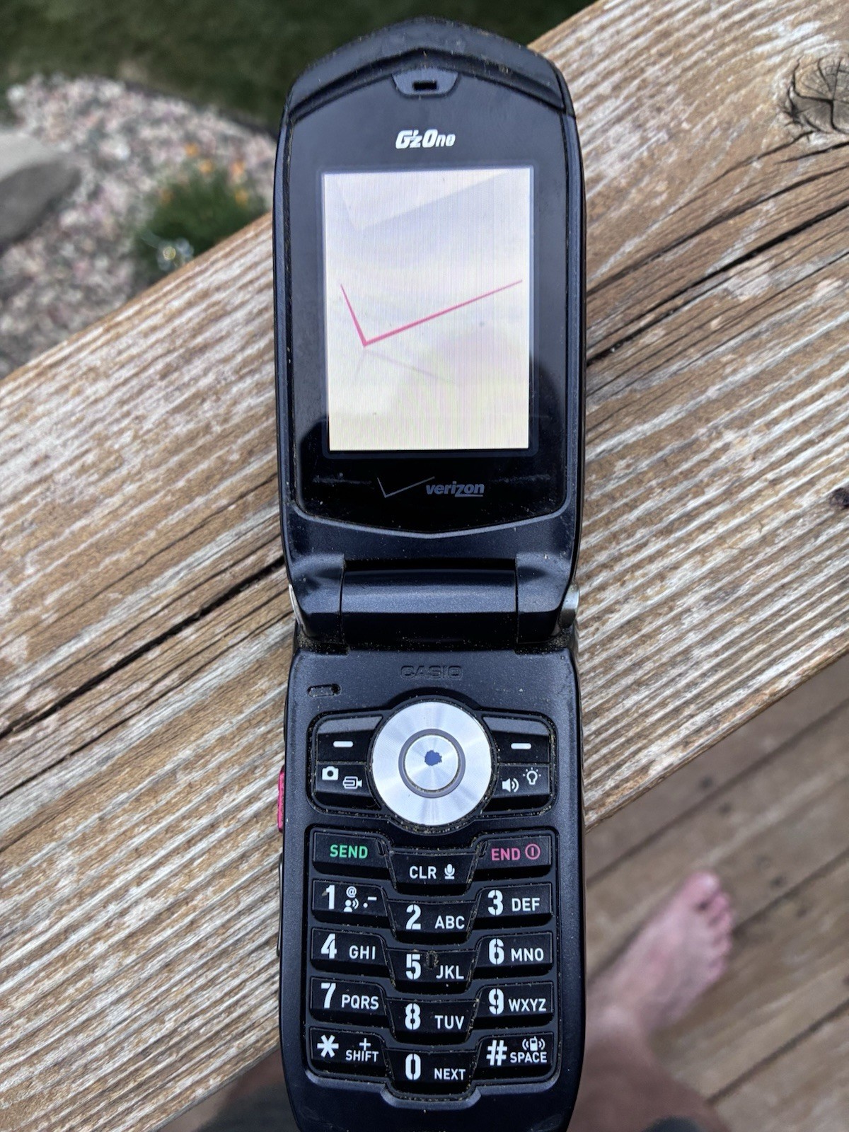 Casio G’zOne Rock Mobile Flip Phone – Works Good