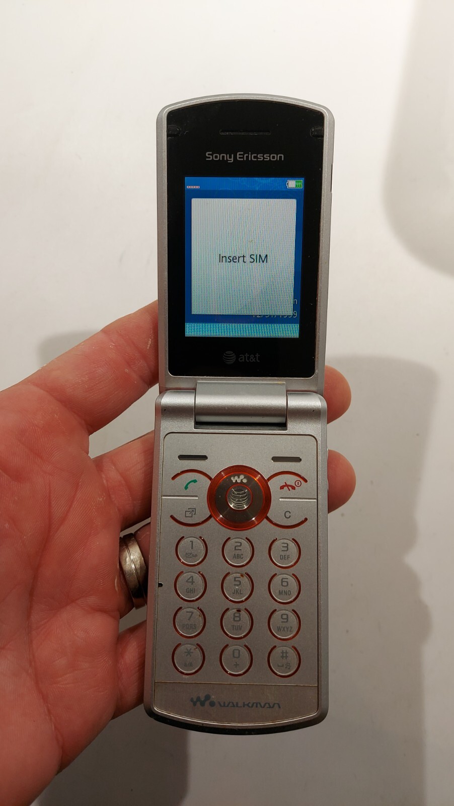 1030.Sony Ericsson W518a Black Very Rare – For Collectors – Unlocked