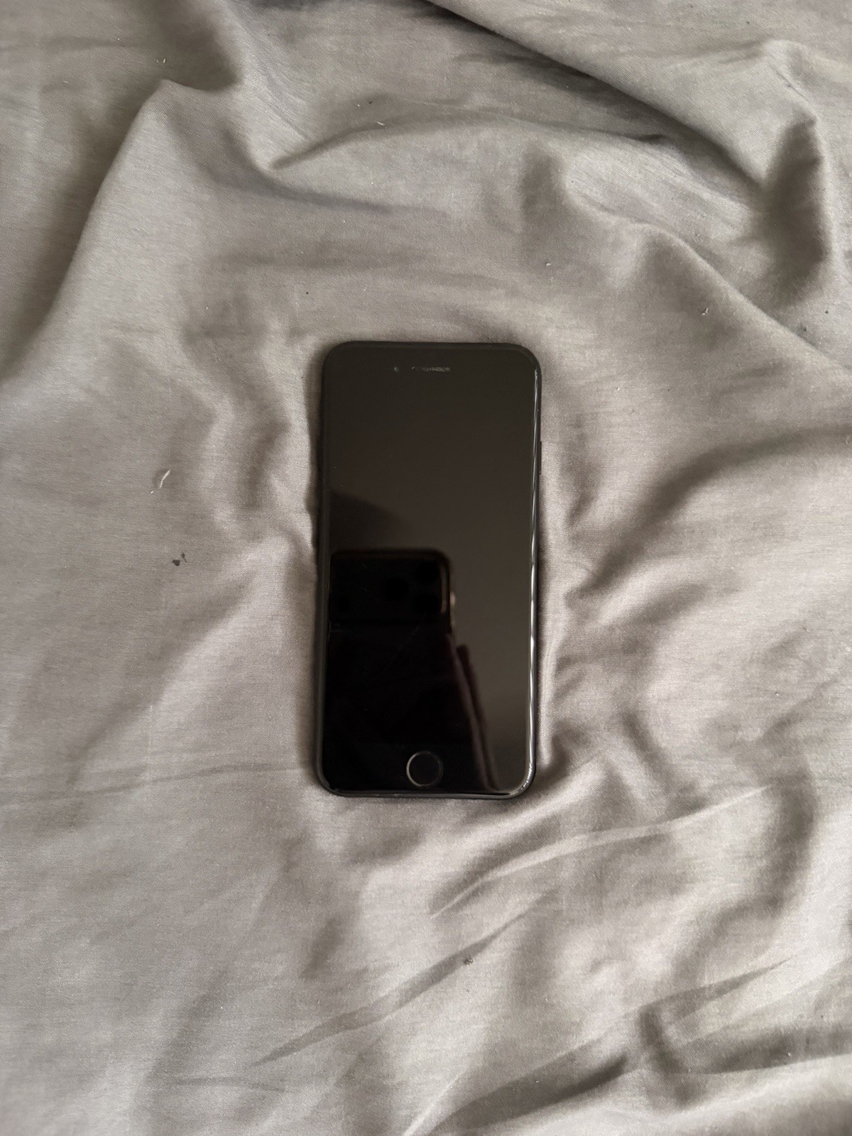 Apple iPhone SE2 Good Condition 87% Battery Health