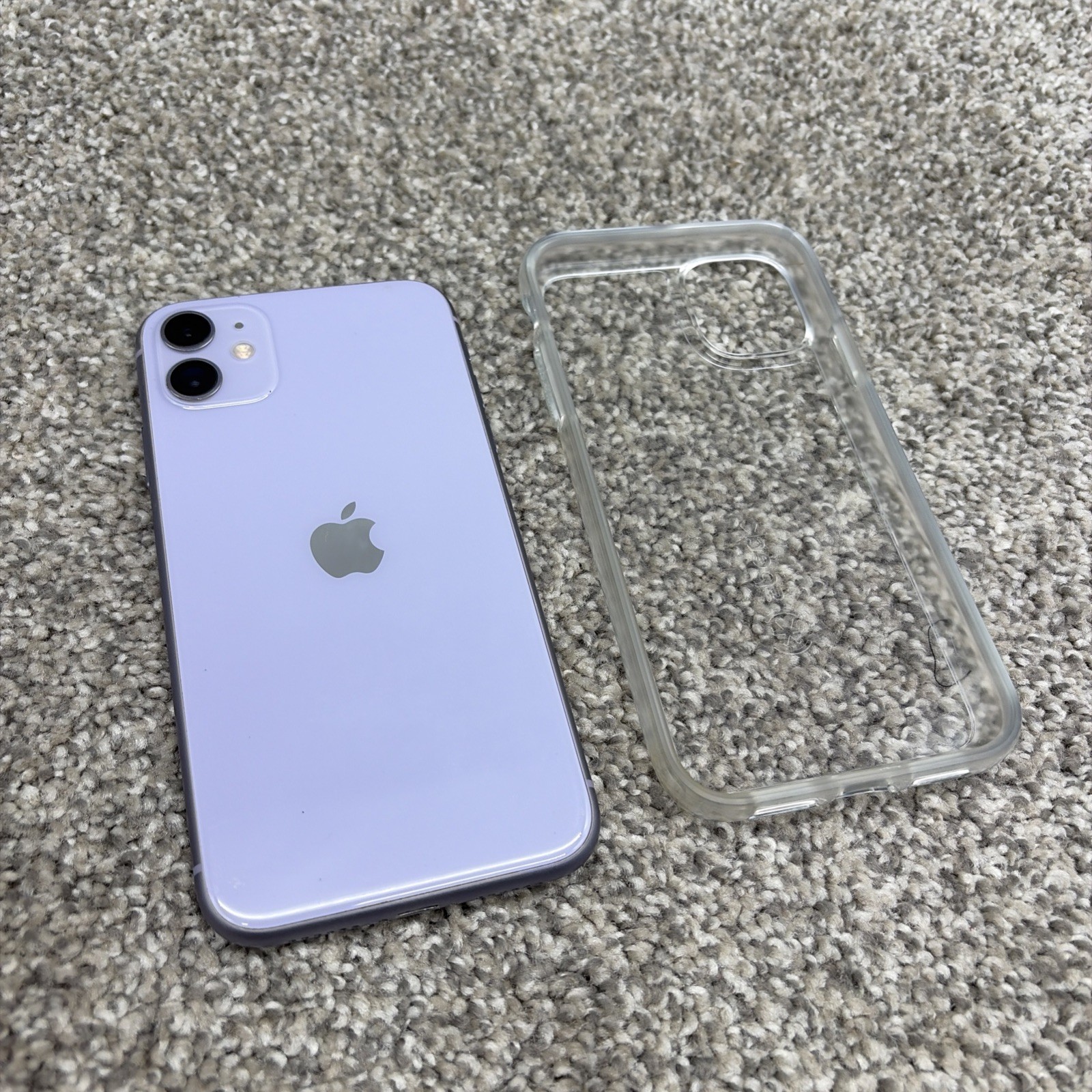 Apple iPhone 11 64 GB – Good Condition – Purple (Unlocked) 70% Battery Capacity