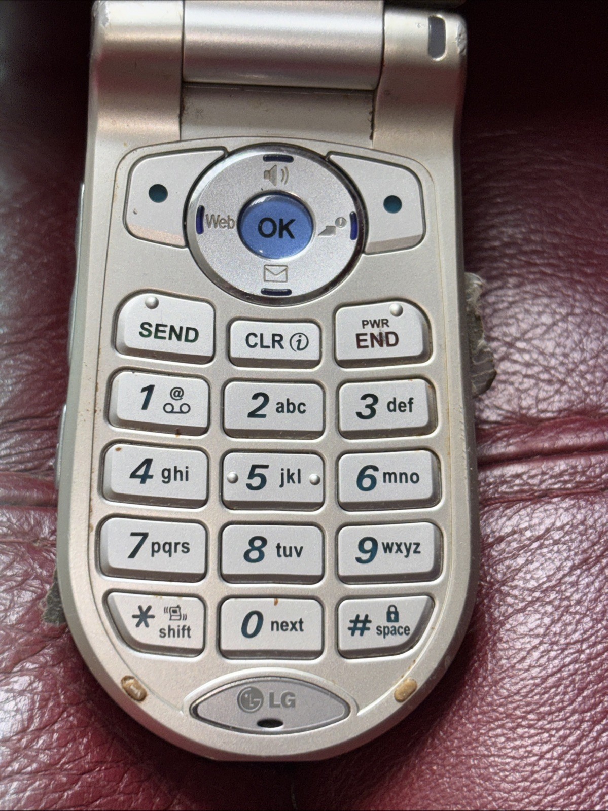 LG VX4500 – 1 MB – Metallic Silver (Verizon)